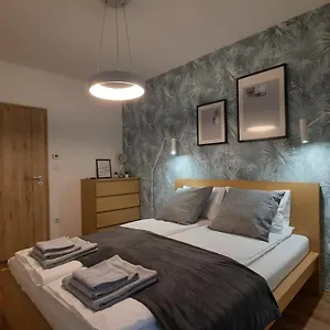 Bpr Space Grey With Balcony , Budapest Ungarn