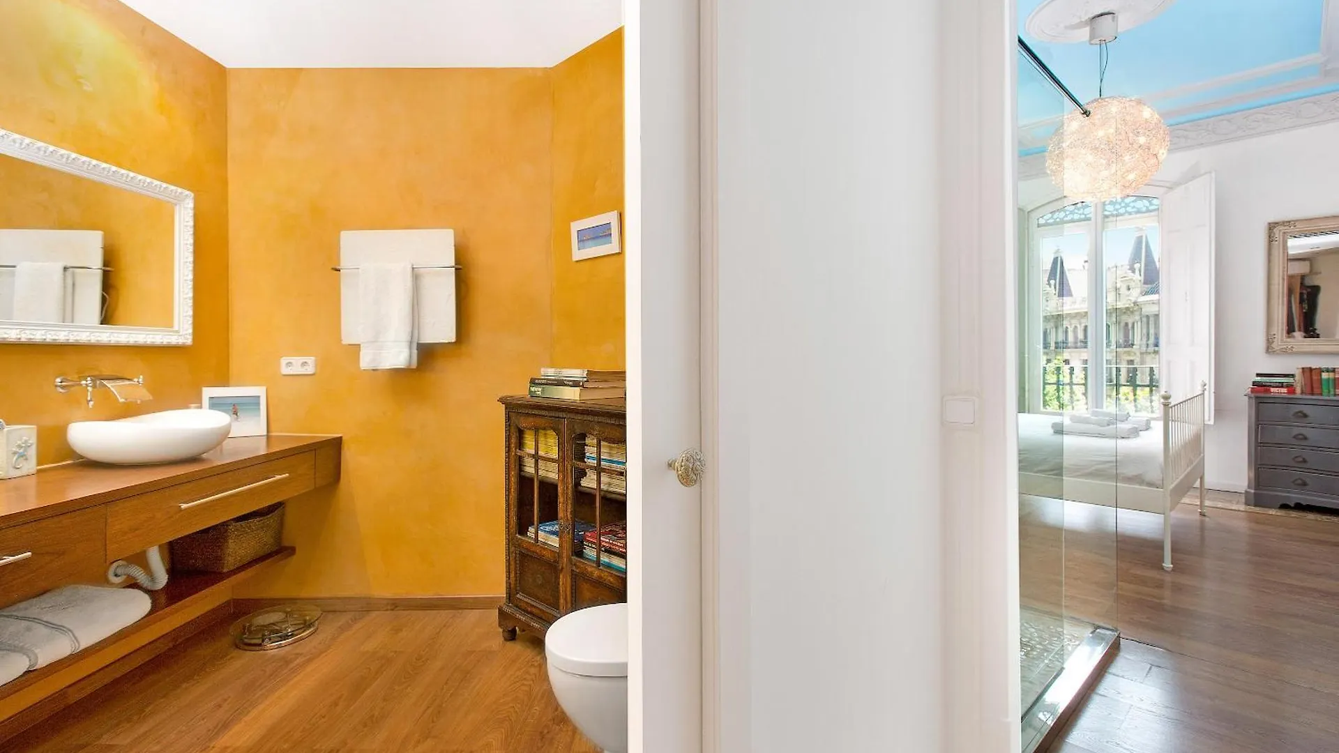Central Suites Barselona 0*,